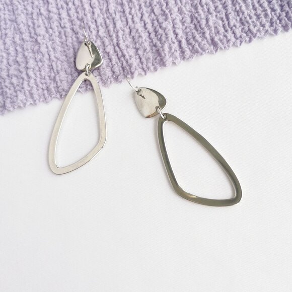 Kendra Scott Kira Silver Drop Earrings - Picture 2 of 4